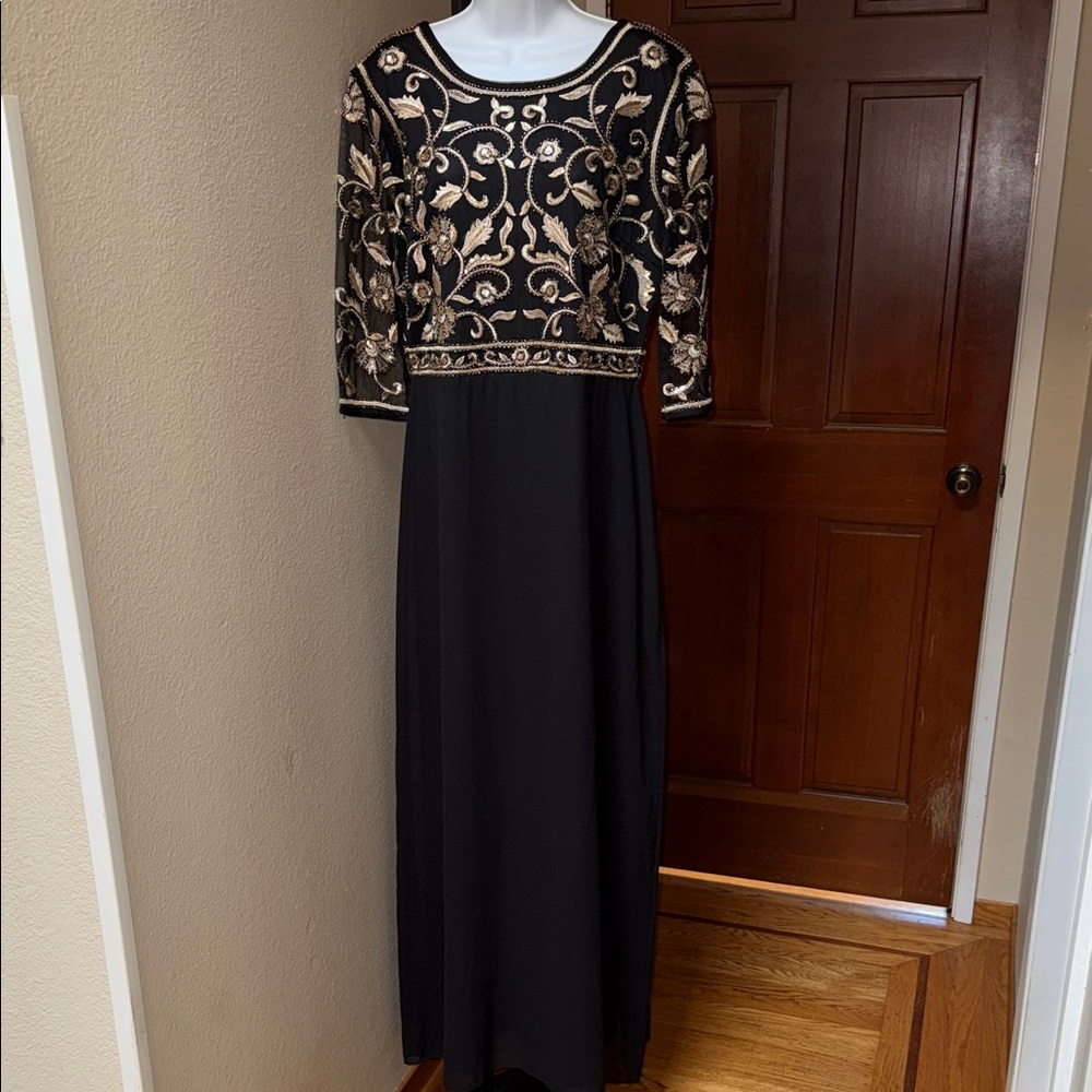 NWT Maner Black and Gold 3/4 Sleeve Embroidered Sequin Formal Maxi Dress Size L